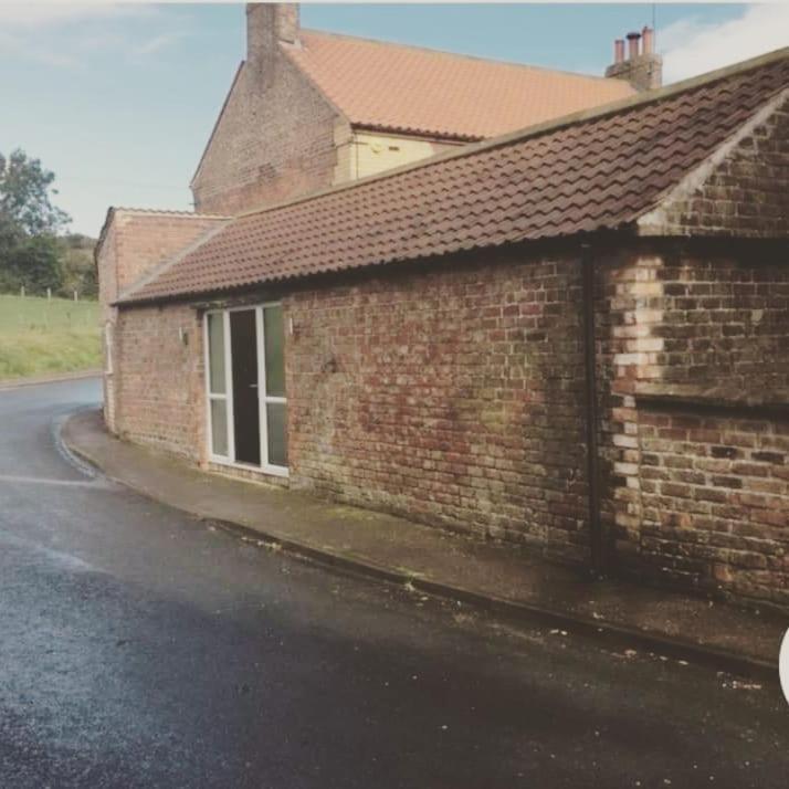 Westmoreland Cottage Weaverthorpe Exterior photo